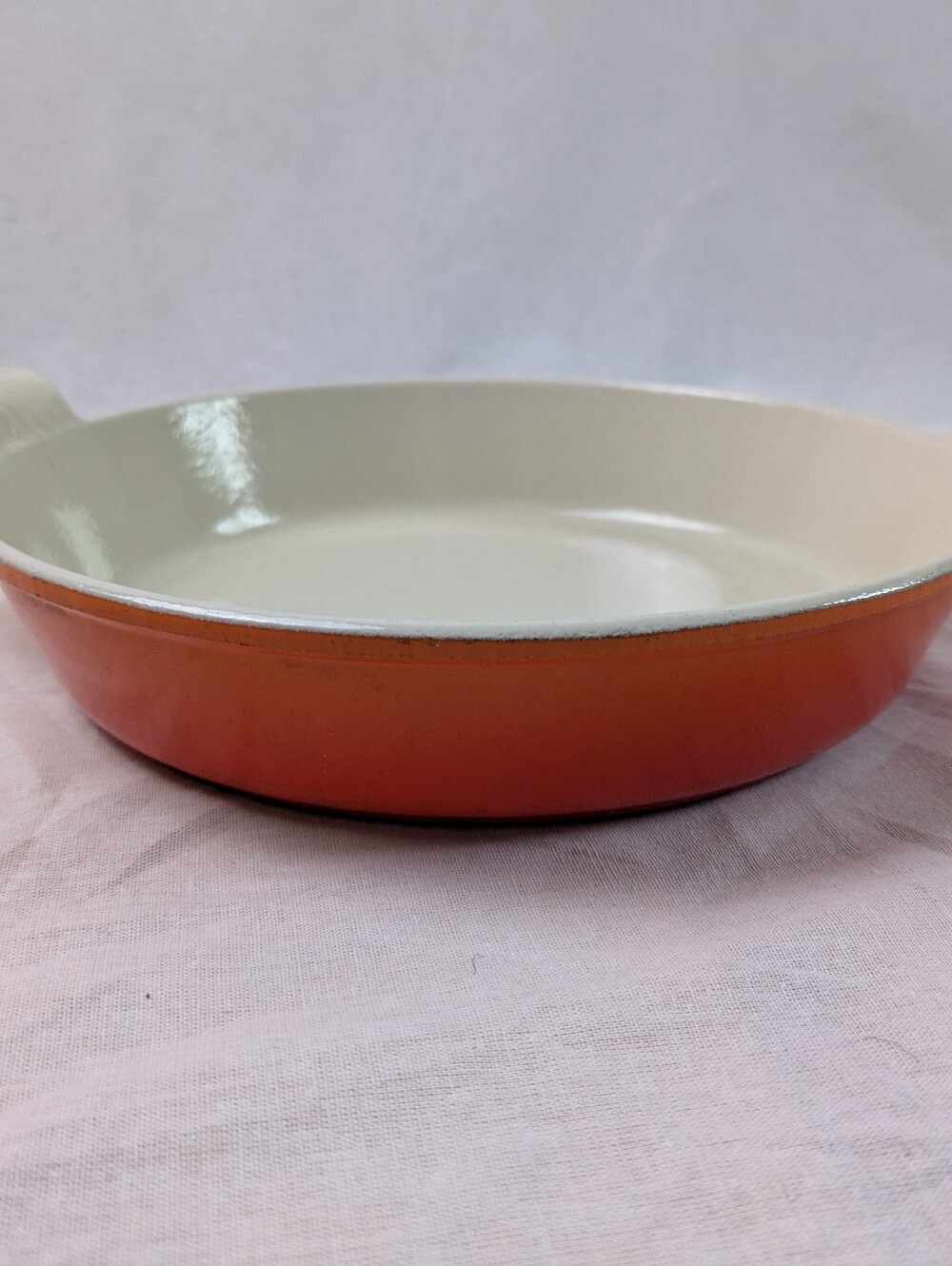 Le Creuset Flame Orange Round Stoneware Baking Dish #22 Vintage France - Picture 3 of 4